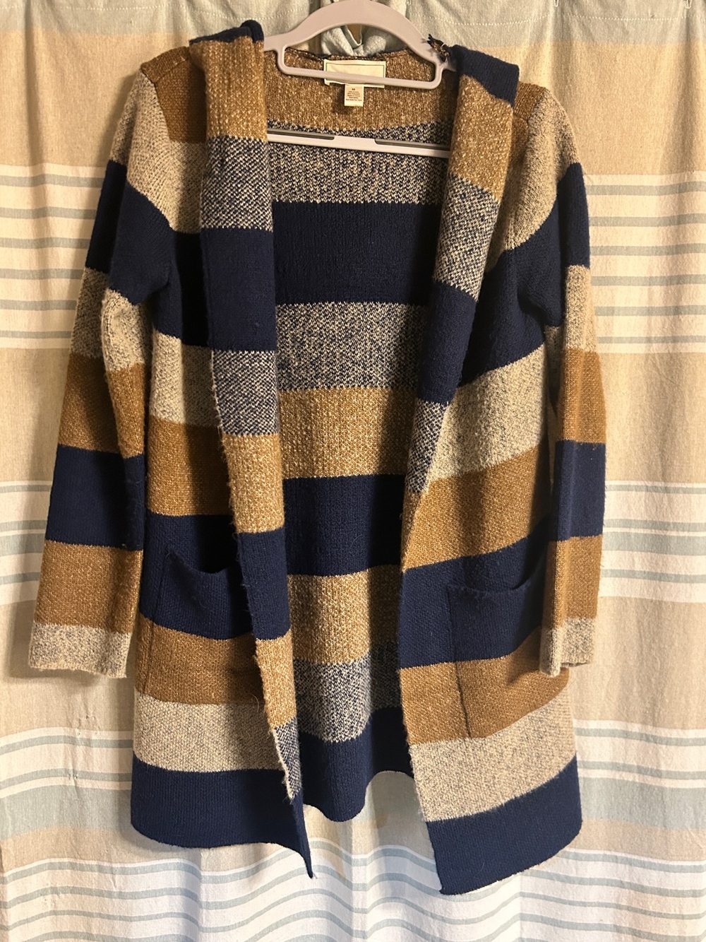 Womens Sweater in Tan and Navy with hood